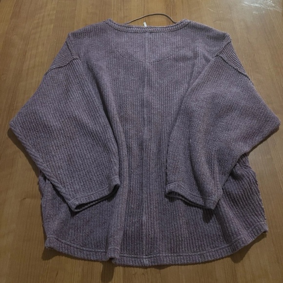 Free People We The Free Top Purple Coraline OversizedV-neck Boho Pullover M Cozy - Picture 6 of 6